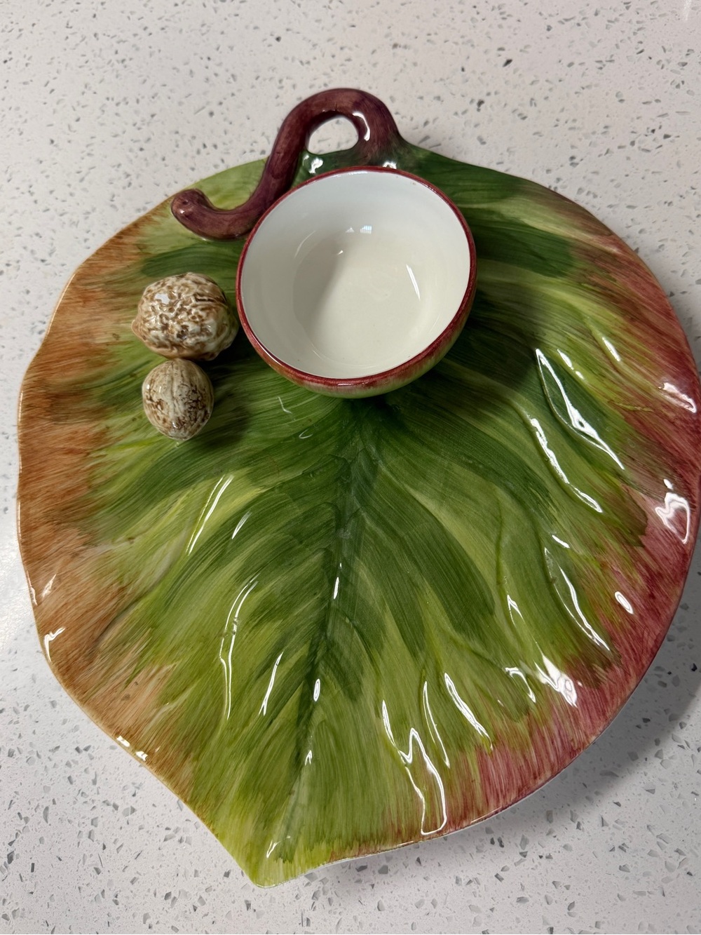 The Mane Lion Green Leaf And Walnuts Vintage 1990s  Chip & Dip Serving Platter